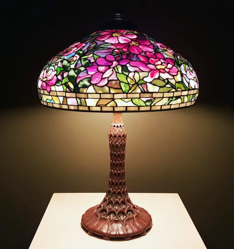 Can You Paint A Stained Glass Lamp